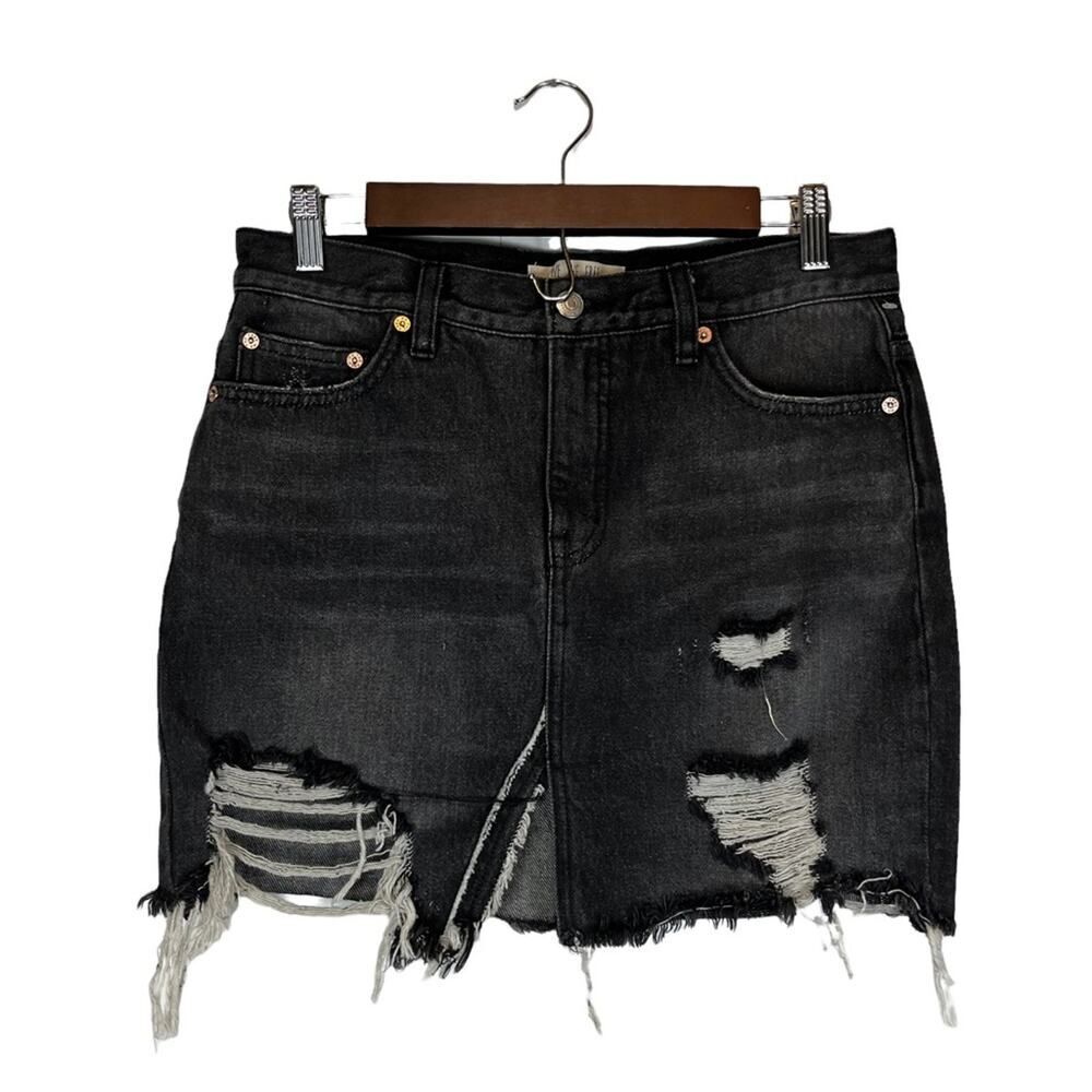 We The Free / Free People Relaxed Denim Skirt Black Distressed Size Woman's 26